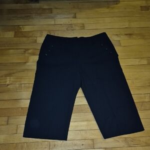 Larry Levin Stretch Sailor Capri Pants.  Waist Appr. 18' And Inseam 20'.